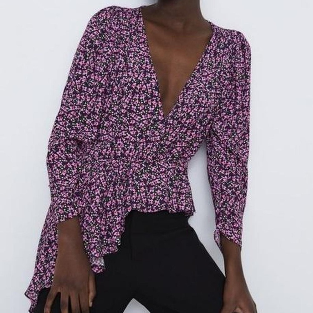 Zara Ditsy Floral Asymmetrical Ruffle V-Neck Peplum Silhouette Blouse Size M